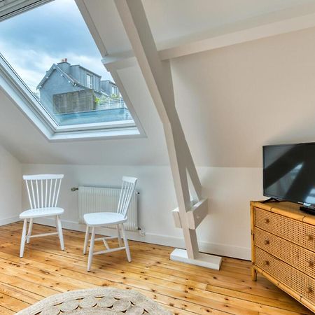 Manuel : Belle Maison A ボワ・ギヨーム エクステリア 写真