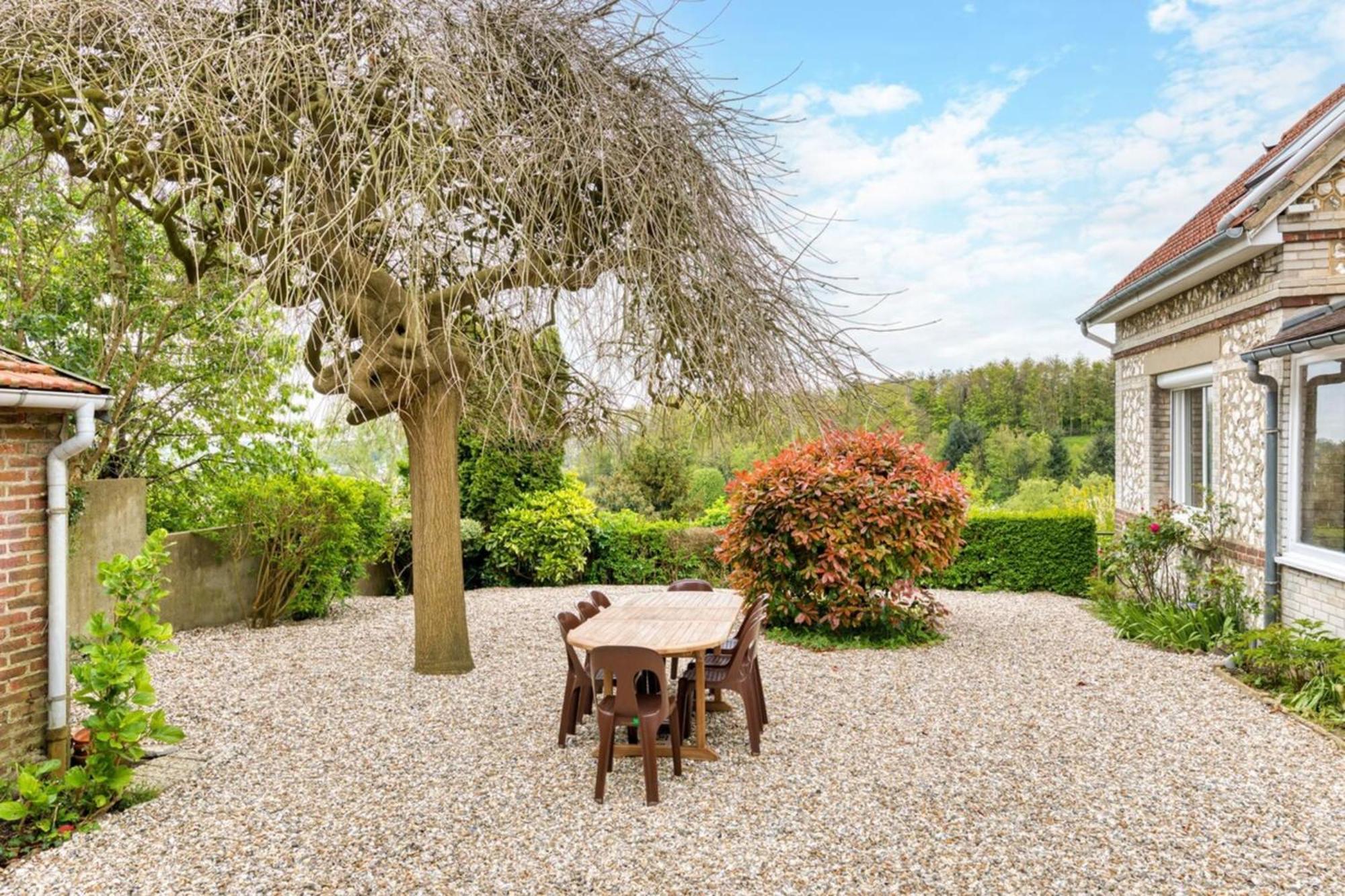 Manuel : Belle Maison A ボワ・ギヨーム エクステリア 写真